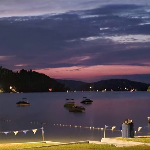 Meet your Posher, Laura - Picture 5 of 5